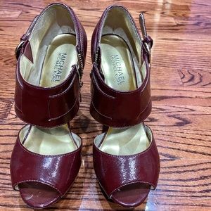 Size 6.5 Michael kors pumps